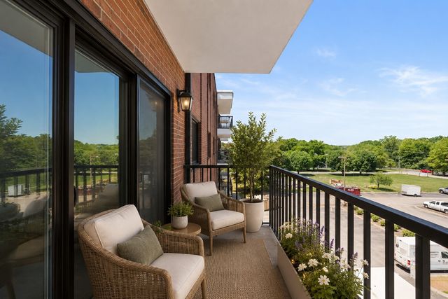200 Sanders Ferry Rd Apt 2406, Hendersonville, TN 37075