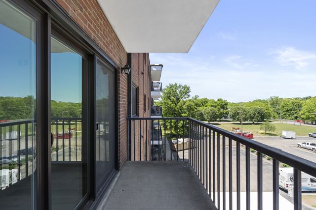 200 Sanders Ferry Rd Apt 2406, Hendersonville, TN 37075