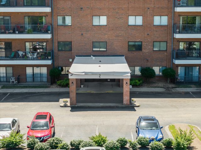 200 Sanders Ferry Rd Apt 2406, Hendersonville, TN 37075