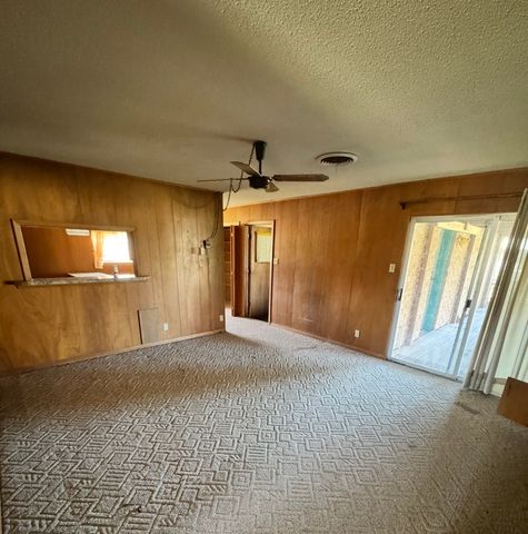 304 W 8th Street, Brady, TX 76825