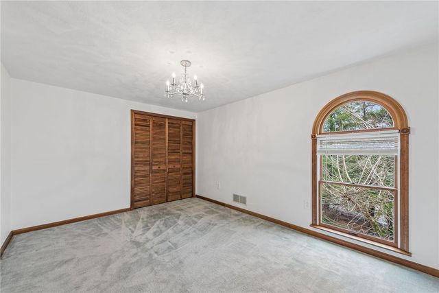 2242 Woodmont Dr, Murrysville, PA 15632