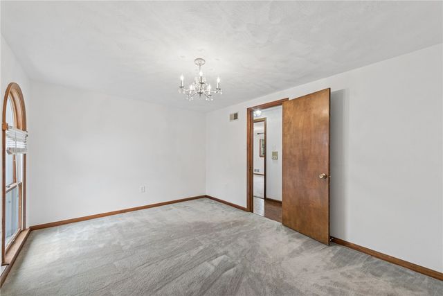 2242 Woodmont Dr, Murrysville, PA 15632