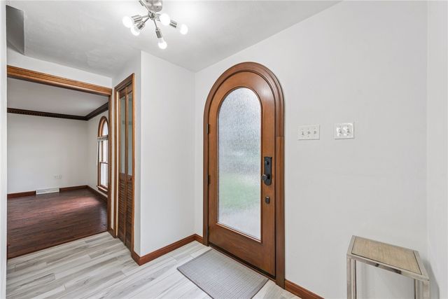 2242 Woodmont Dr, Murrysville, PA 15632