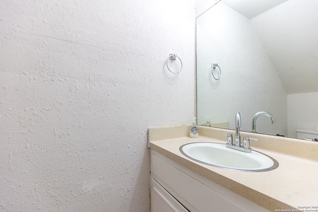 6427 Wurzbach Rd Apt 24, San Antonio, TX 78240