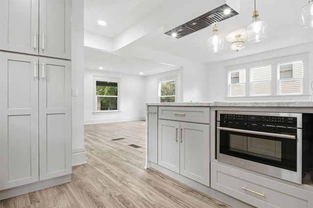 2506 High Street, Des Moines, IA 50312