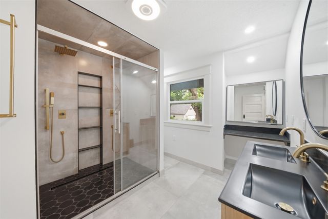 2506 High Street, Des Moines, IA 50312