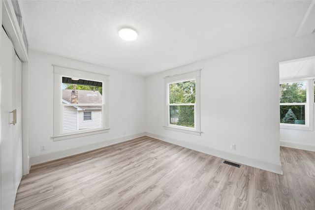 2506 High Street, Des Moines, IA 50312