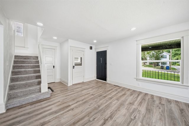 2506 High Street, Des Moines, IA 50312