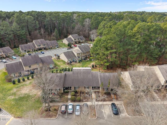 16 Crystal Oaks Court, Durham, NC 27707