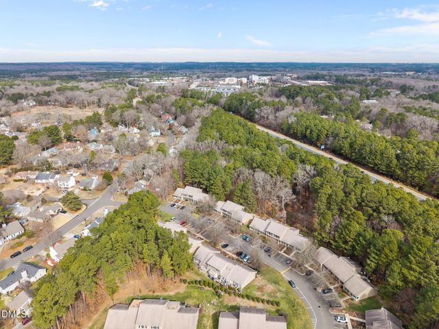 16 Crystal Oaks Court, Durham, NC 27707