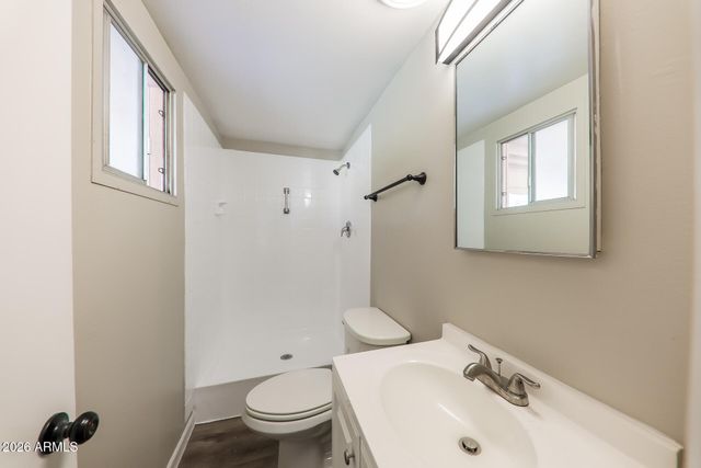 3640 E WILLOW Avenue, Phoenix, AZ 85032