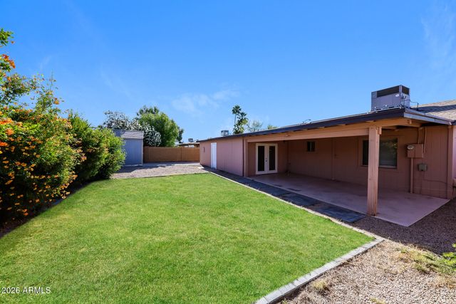 3640 E WILLOW Avenue, Phoenix, AZ 85032