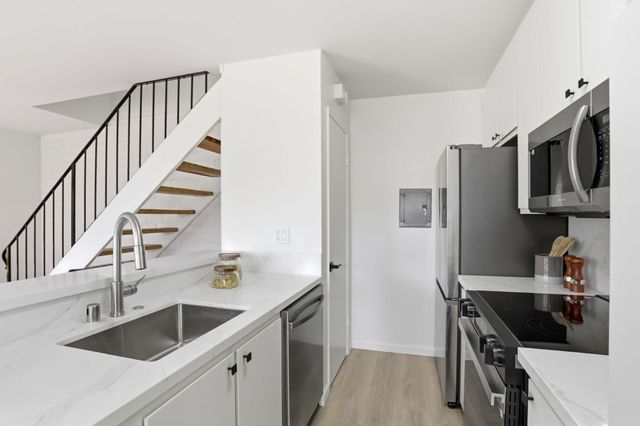 5727 Playa Del Rey 3, San Jose, CA 95123