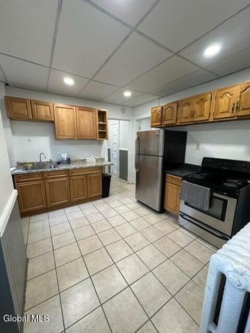 515 Hamilton Street, Albany, NY 12203