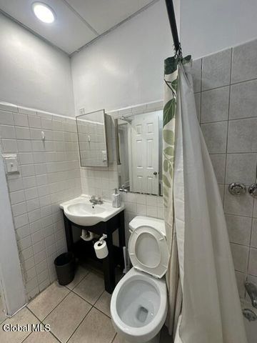 515 Hamilton Street, Albany, NY 12203