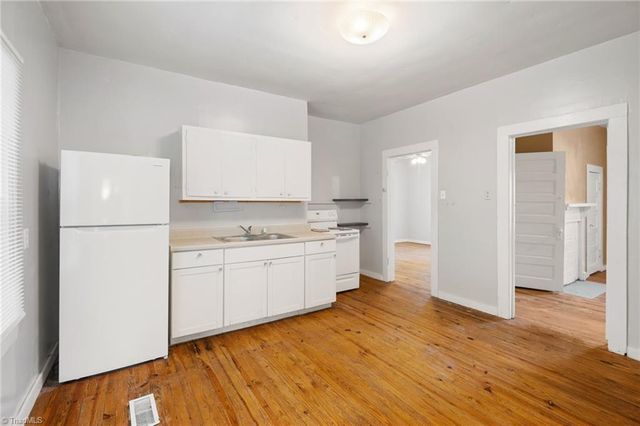 1307 Stonewall Avenue, Burlington, NC 27217