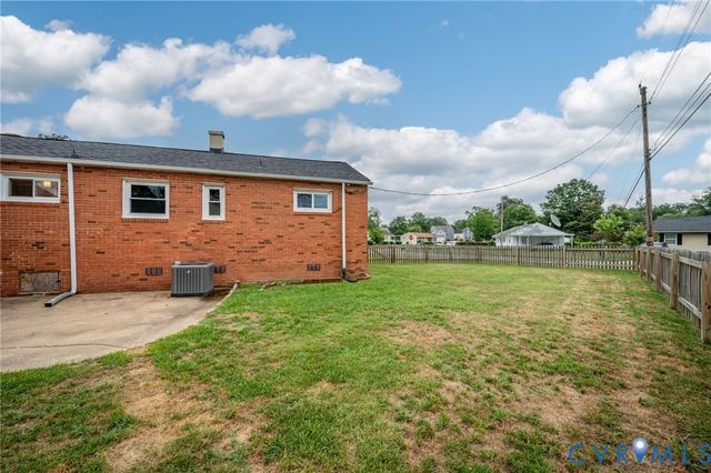 6100 Phelps St, Glen Allen, VA 23060