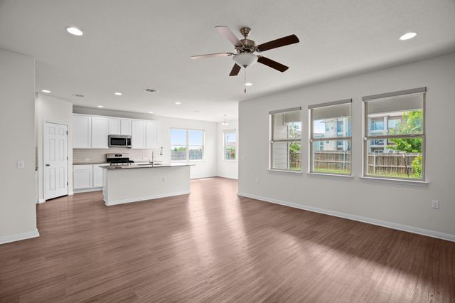 521 Falkland TRCE, Pflugerville, TX 78660
