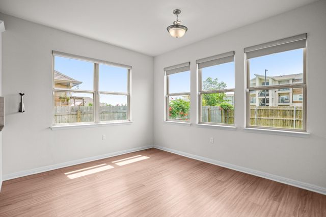 521 Falkland TRCE, Pflugerville, TX 78660