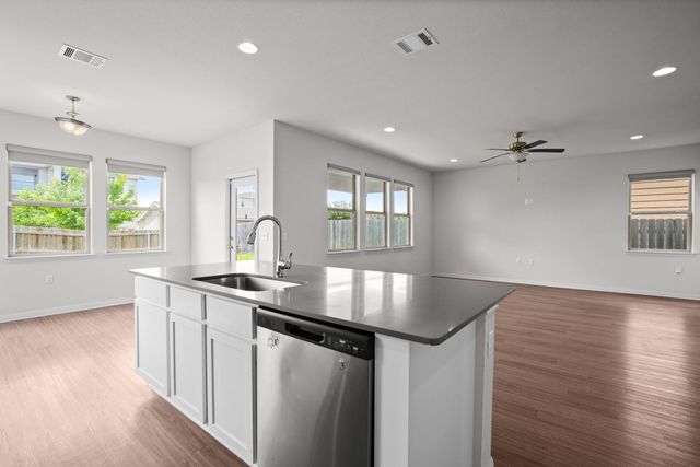 521 Falkland TRCE, Pflugerville, TX 78660