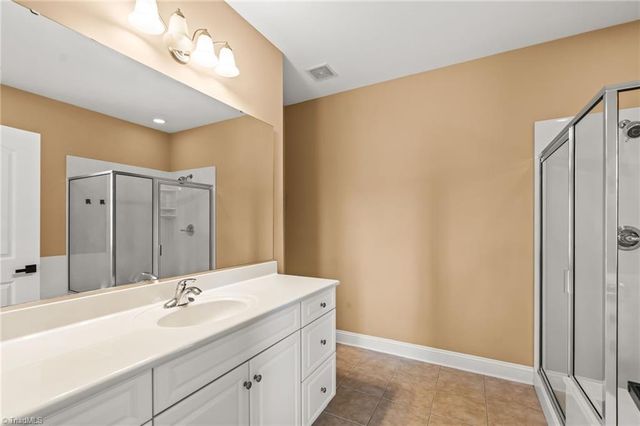 4318 Rockledge Lane, Thomasville, NC 27360