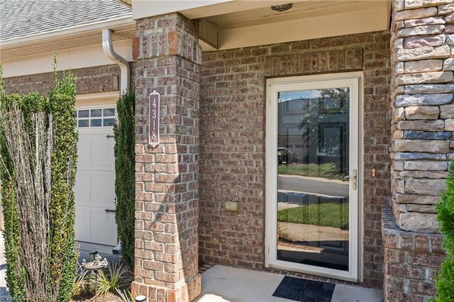 4318 Rockledge Lane, Thomasville, NC 27360