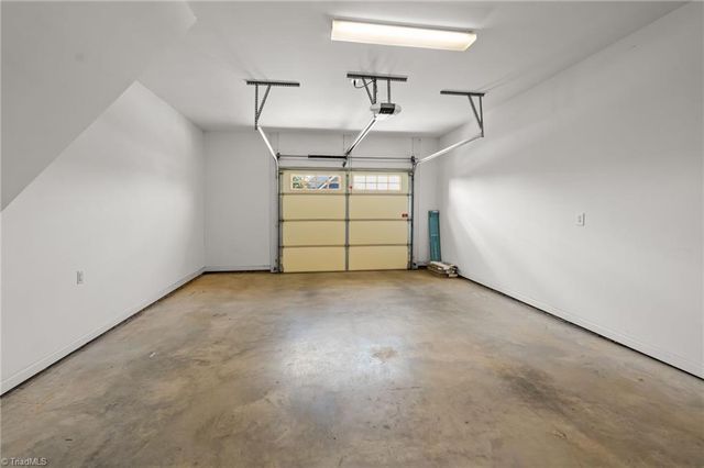 4318 Rockledge Lane, Thomasville, NC 27360