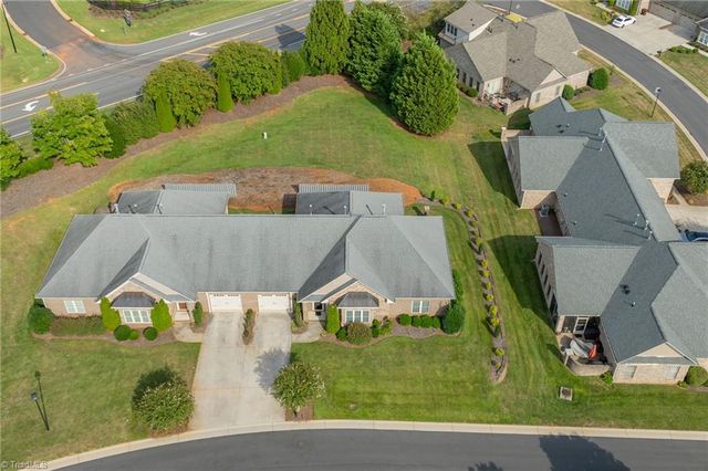 4318 Rockledge Lane, Thomasville, NC 27360