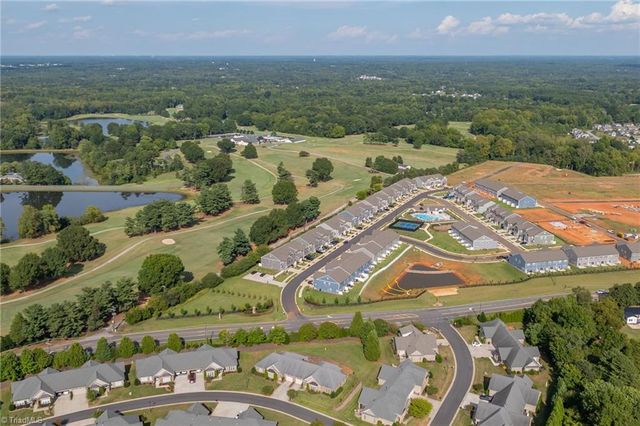 4318 Rockledge Lane, Thomasville, NC 27360