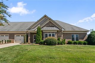 4318 Rockledge Lane, Thomasville, NC 27360