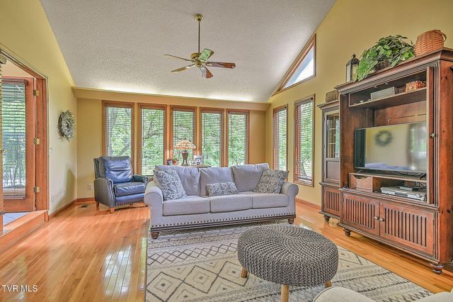 299 South Rufe Taylor Road, Greeneville, TN 37745