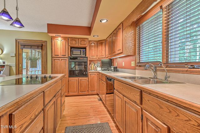 299 South Rufe Taylor Road, Greeneville, TN 37745