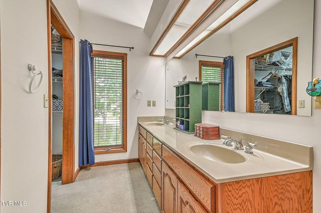 299 South Rufe Taylor Road, Greeneville, TN 37745