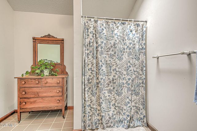 299 South Rufe Taylor Road, Greeneville, TN 37745