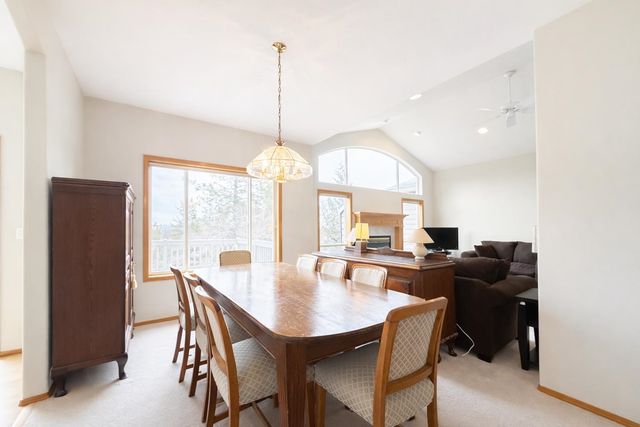 7010 N EAST BLUFF Ct, Spokane, WA 99218