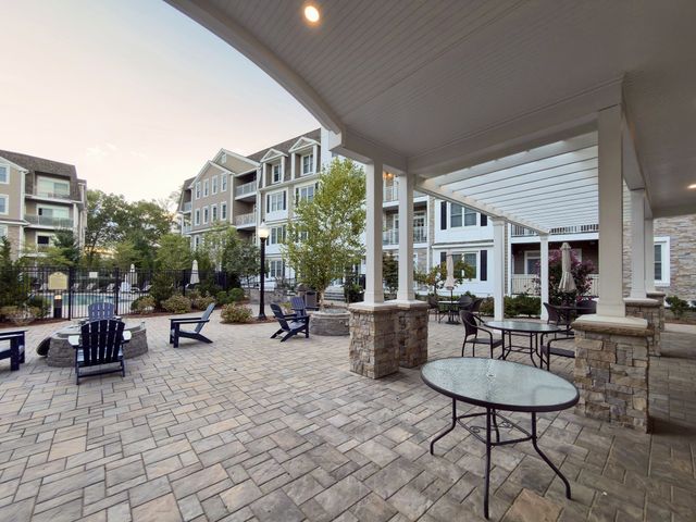 320 Middlesex Ave A402, Medford, MA 02155