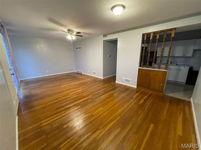 204 Roderick Drive, Unincorporated, MO 63137