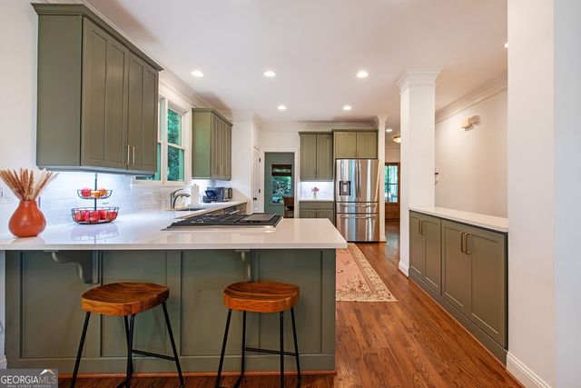 1064 Davis Circle NW, Atlanta, GA 30318