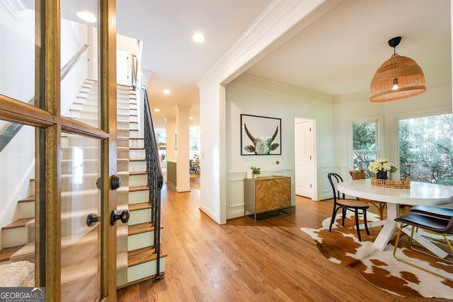 1064 Davis Circle NW, Atlanta, GA 30318