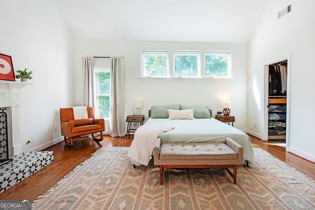 1064 Davis Circle NW, Atlanta, GA 30318