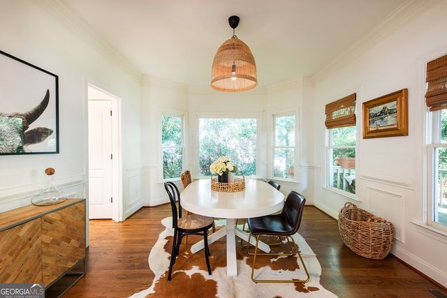 1064 Davis Circle NW, Atlanta, GA 30318
