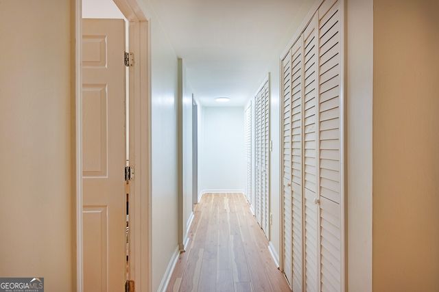1064 Davis Circle NW, Atlanta, GA 30318
