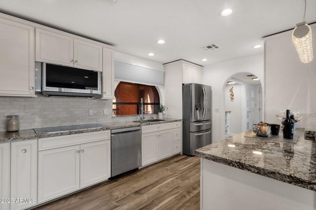 16319 E JACKLIN Drive, Fountain Hills, AZ 85268