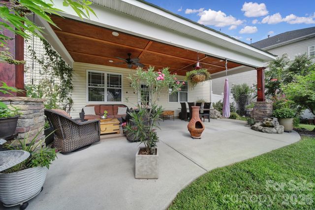 222 Juanita Drive, Pineville, NC 28134