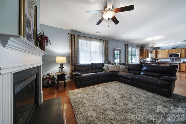 222 Juanita Drive, Pineville, NC 28134