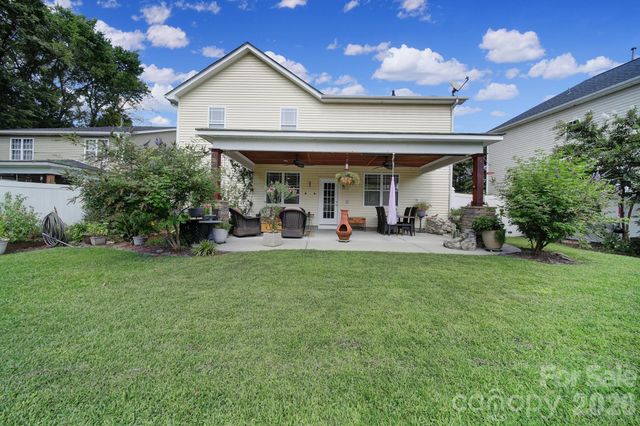 222 Juanita Drive, Pineville, NC 28134