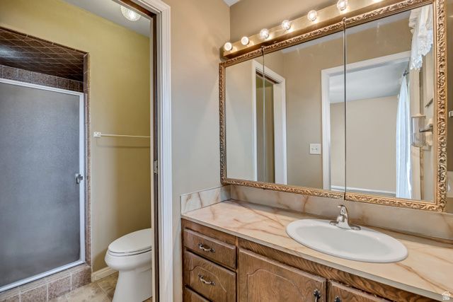 1427 W STERN DR, Taylorsville, UT 84123