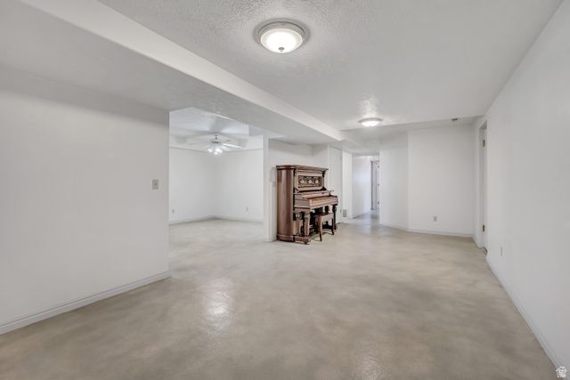 1427 W STERN DR, Taylorsville, UT 84123