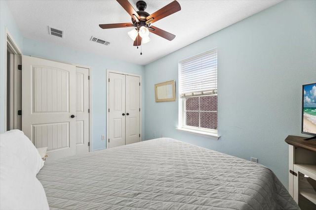 1965 Mooring Drive, Navarre, FL 32566