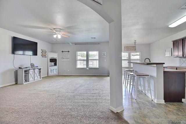 35068 Rayville Dr, Denham Springs, LA 70706